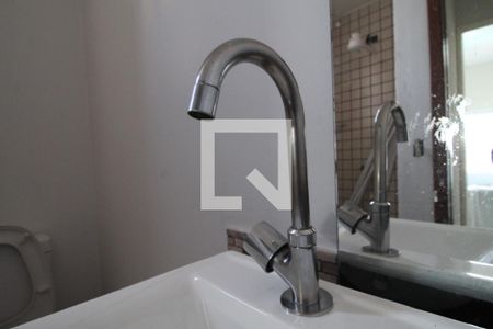 Casa à venda com 340m², 4 quartos e 4 vagasBanheiro - torneira