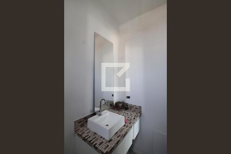 Casa à venda com 340m², 4 quartos e 4 vagasBanheiro