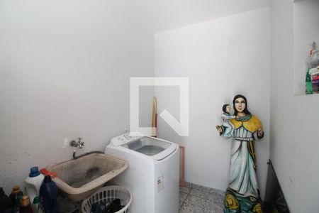 Casa à venda com 340m², 4 quartos e 4 vagasLavanderia