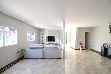 Casa à venda com 340m², 4 quartos e 4 vagasSala