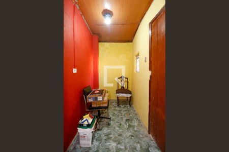 Casa à venda com 240m², 2 quartos e 1 vagaEscritório