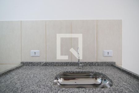 Cozinha de apartamento para alugar com 1 quarto, 40m² em Jardim Hercilia, São Paulo