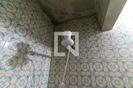 Casa para alugar com 60m², 3 quartos e sem vagaChuveiro