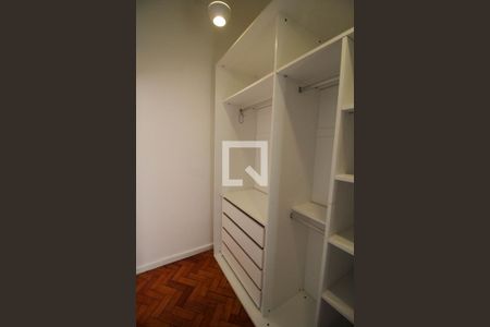 Apartamento à venda com 137m², 3 quartos e 1 vagaCloset do Quarto 2
