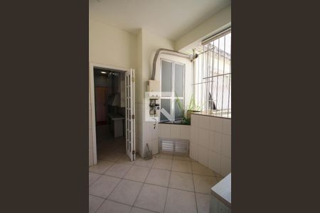 Apartamento à venda com 137m², 3 quartos e 1 vagaÁrea de Serviço