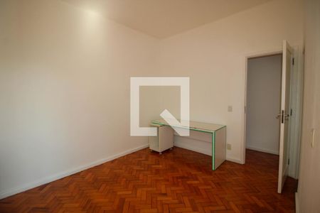 Apartamento à venda com 137m², 3 quartos e 1 vagaQuarto 2