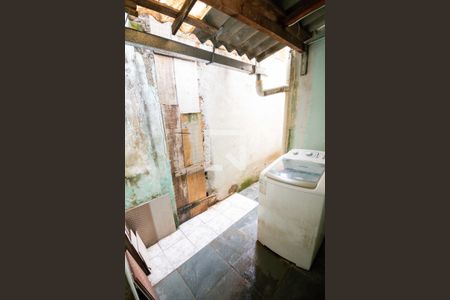 Casa à venda com 217m², 4 quartos e 4 vagas Casa à venda com 217m², 4 quartos e 4 vagasLavanderia