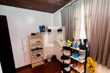 Casa à venda com 217m², 4 quartos e 4 vagas Casa à venda com 217m², 4 quartos e 4 vagasQuarto 2