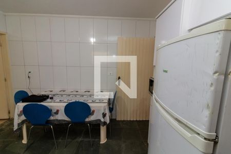 Casa à venda com 217m², 4 quartos e 4 vagas Casa à venda com 217m², 4 quartos e 4 vagasCozinha - Edicula