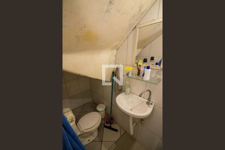 Casa à venda com 217m², 4 quartos e 4 vagas Casa à venda com 217m², 4 quartos e 4 vagasBanheiro - Edicula