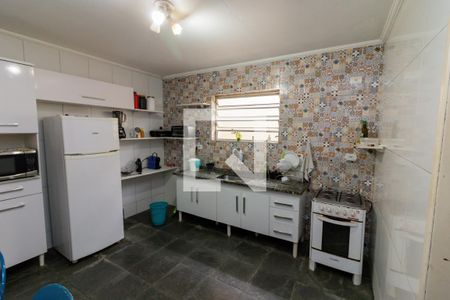 Casa à venda com 217m², 4 quartos e 4 vagas Casa à venda com 217m², 4 quartos e 4 vagasCozinha - Edicula