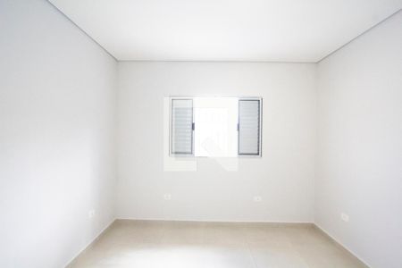 Quarto 1 de casa para alugar com 2 quartos, 70m² em Jardim Trussardi, São Paulo