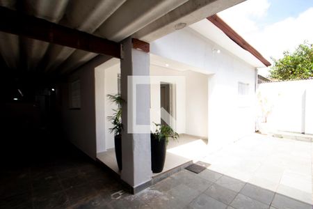 Casa à venda com 70m², 2 quartos e 2 vagas Casa à venda com 70m², 2 quartos e 2 vagasQuintal Garagem