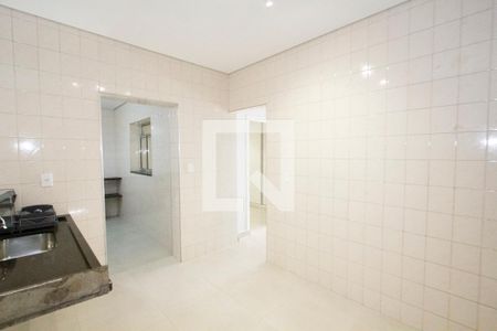 Casa à venda com 70m², 2 quartos e 2 vagas Casa à venda com 70m², 2 quartos e 2 vagasCozinha