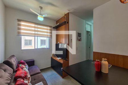 Sala de apartamento para alugar com 2 quartos, 47m² em Piedade, Rio de Janeiro