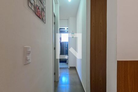 Corredor de apartamento para alugar com 2 quartos, 47m² em Piedade, Rio de Janeiro