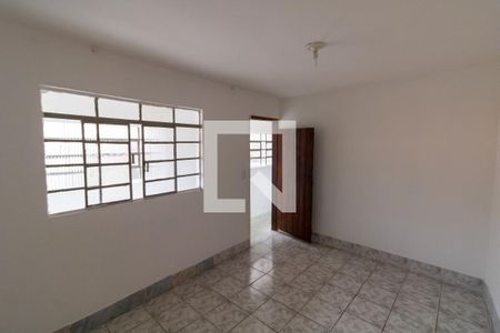 Quarto 2 de casa para alugar com 2 quartos, 60m² em Vila Guilhermina, São Paulo