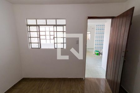 Quarto 1 de casa para alugar com 2 quartos, 60m² em Vila Guilhermina, São Paulo
