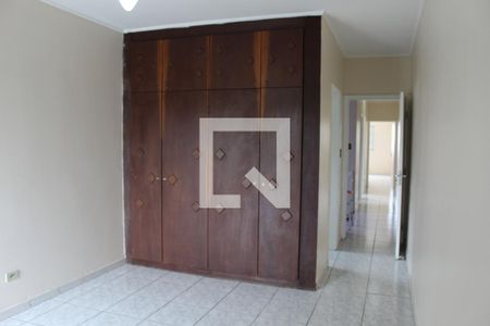 Casa para alugar com 192m², 3 quartos e 4 vagasQuarto