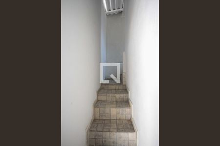 escada de casa para alugar com 1 quarto, 100m² em Vila Regente Feijó, São Paulo