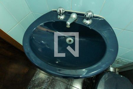 Casa à venda com 150m², 3 quartos e 3 vagas Casa à venda com 150m², 3 quartos e 3 vagasDetalhe Banheiro Suíte