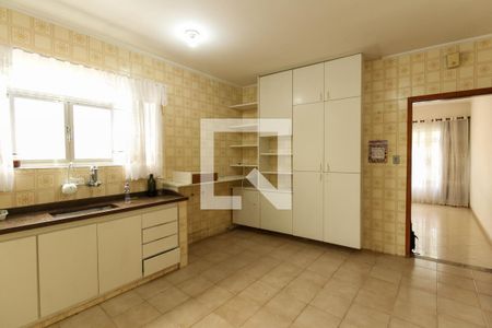 Casa à venda com 150m², 3 quartos e 3 vagas Casa à venda com 150m², 3 quartos e 3 vagasCozinha