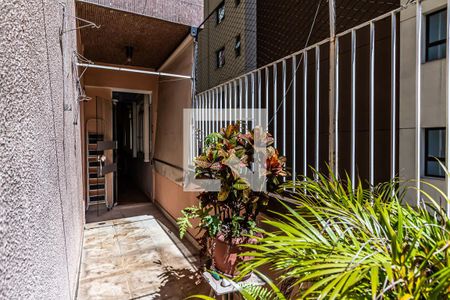 Apartamento à venda com 122m², 2 quartos e sem vagaVaranda
