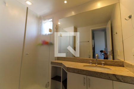 Apartamento para alugar com 137m², 3 quartos e 2 vagas Apartamento para alugar com 137m², 3 quartos e 2 vagasBanheiro da Sauíte 2