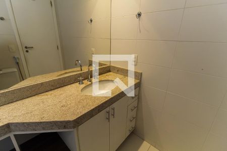Apartamento para alugar com 137m², 3 quartos e 2 vagas Apartamento para alugar com 137m², 3 quartos e 2 vagasBanheiro da Sauíte 2
