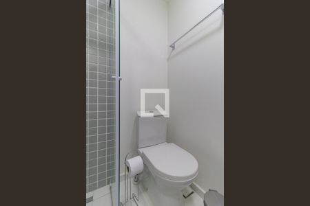 Studio para alugar com 25m², 1 quarto e 1 vaga Studio para alugar com 25m², 1 quarto e 1 vagaBanheiro do Studio