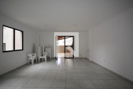 Apartamento para alugar com 45m², 2 quartos e 1 vagaÁrea comum - Salão de festas