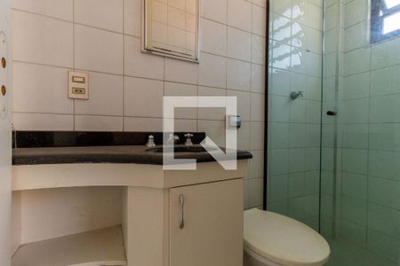 Casa à venda com 500m², 6 quartos e 4 vagasBanheiro 2