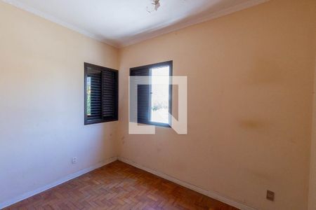 Casa à venda com 500m², 6 quartos e 4 vagasQuarto 2