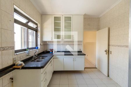 Casa à venda com 500m², 6 quartos e 4 vagasCozinha