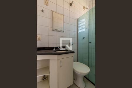 Casa à venda com 500m², 6 quartos e 4 vagasBanheiro 2