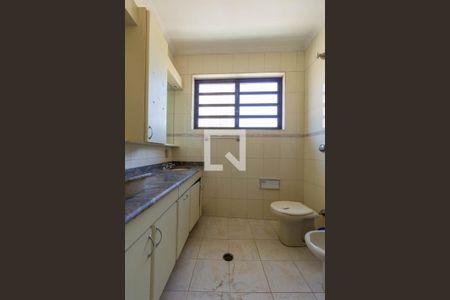 Casa à venda com 500m², 6 quartos e 4 vagasBanheiro 