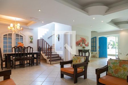 Sala 1 de casa de condomínio à venda com 3 quartos, 350m² em Vargem Grande, Rio de Janeiro