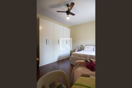 Casa de condomínio à venda com 350m², 3 quartos e 5 vagasSuíte 2