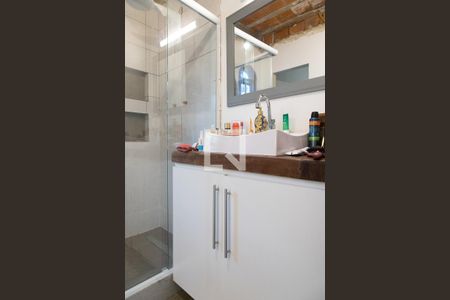 Casa de condomínio à venda com 350m², 3 quartos e 5 vagasBanheiro da suíte 1