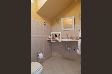 Casa de condomínio à venda com 350m², 3 quartos e 5 vagasLavabo