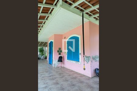 Casa de condomínio à venda com 350m², 3 quartos e 5 vagasVaranda do jardim