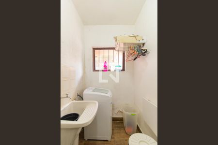 Casa à venda com 910m², 6 quartos e 5 vagas Casa à venda com 910m², 6 quartos e 5 vagasÁrea de Serviço