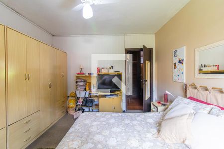 Casa à venda com 910m², 6 quartos e 5 vagas Casa à venda com 910m², 6 quartos e 5 vagasQuarto 4