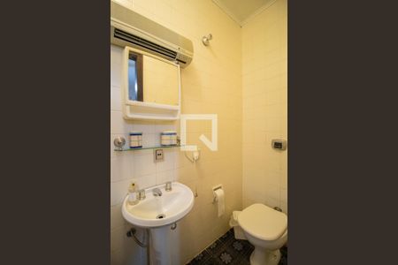 Casa à venda com 910m², 6 quartos e 5 vagas Casa à venda com 910m², 6 quartos e 5 vagasBanheiro do Quarto 6