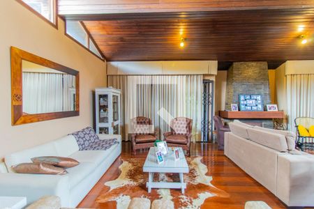 Sala de casa à venda com 6 quartos, 910m² em Jardim Isabel, Porto Alegre