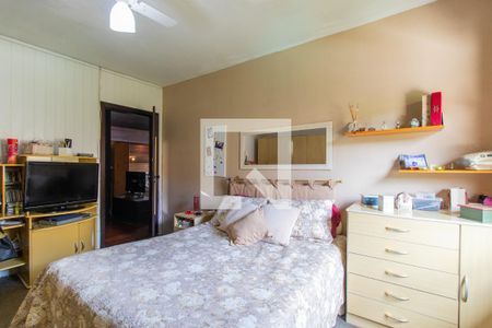 Casa à venda com 910m², 6 quartos e 5 vagas Casa à venda com 910m², 6 quartos e 5 vagasQuarto 4