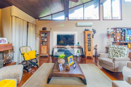 Sala de casa à venda com 6 quartos, 910m² em Jardim Isabel, Porto Alegre