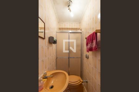 Casa à venda com 910m², 6 quartos e 5 vagas Casa à venda com 910m², 6 quartos e 5 vagasBanheiro de Serviço