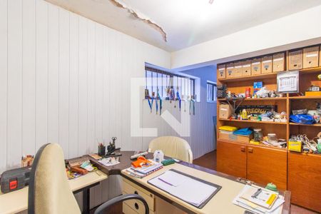 Casa à venda com 910m², 6 quartos e 5 vagas Casa à venda com 910m², 6 quartos e 5 vagasQuarto de Serviço