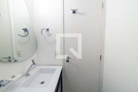 Banheiro de apartamento para alugar com 1 quarto, 45m² em Vila Clementino, São Paulo